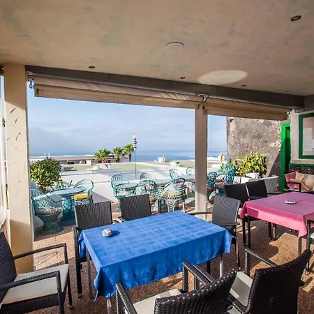 Buena Vista Studio - Shared Pool Apartment *